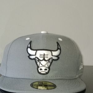 Grey Chicago Bulls cap